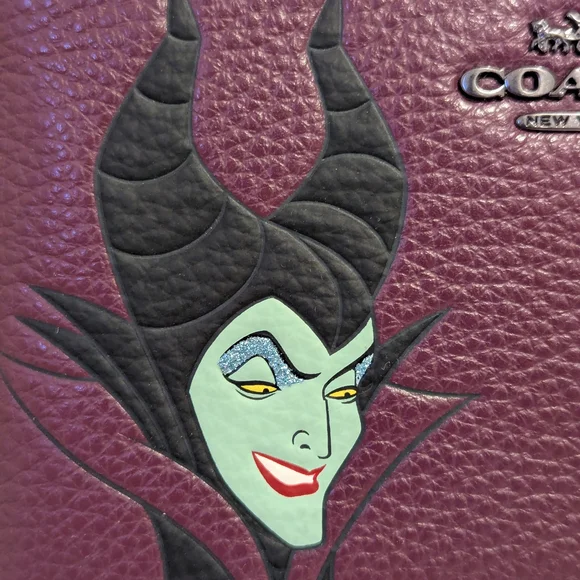 NWT Coach Maleficent Burgundy Leather Wristlet Wallet - Picture 2 of 10